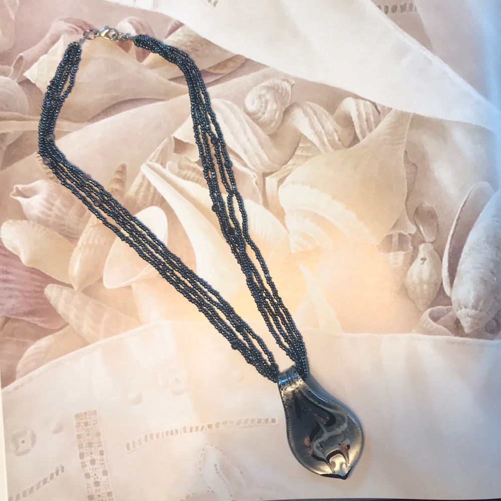 Necklace, detachable glass accent, lobster clasp